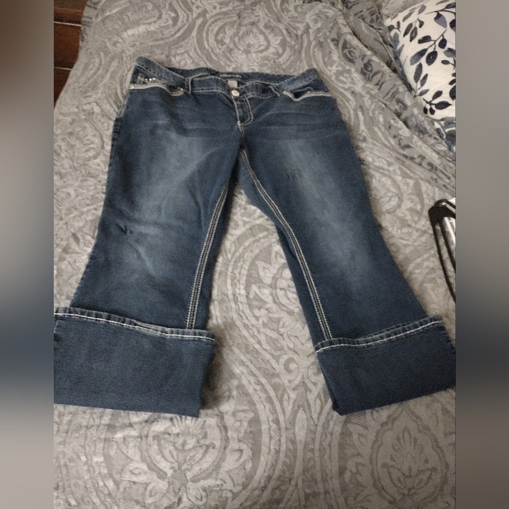 Maurices jeans